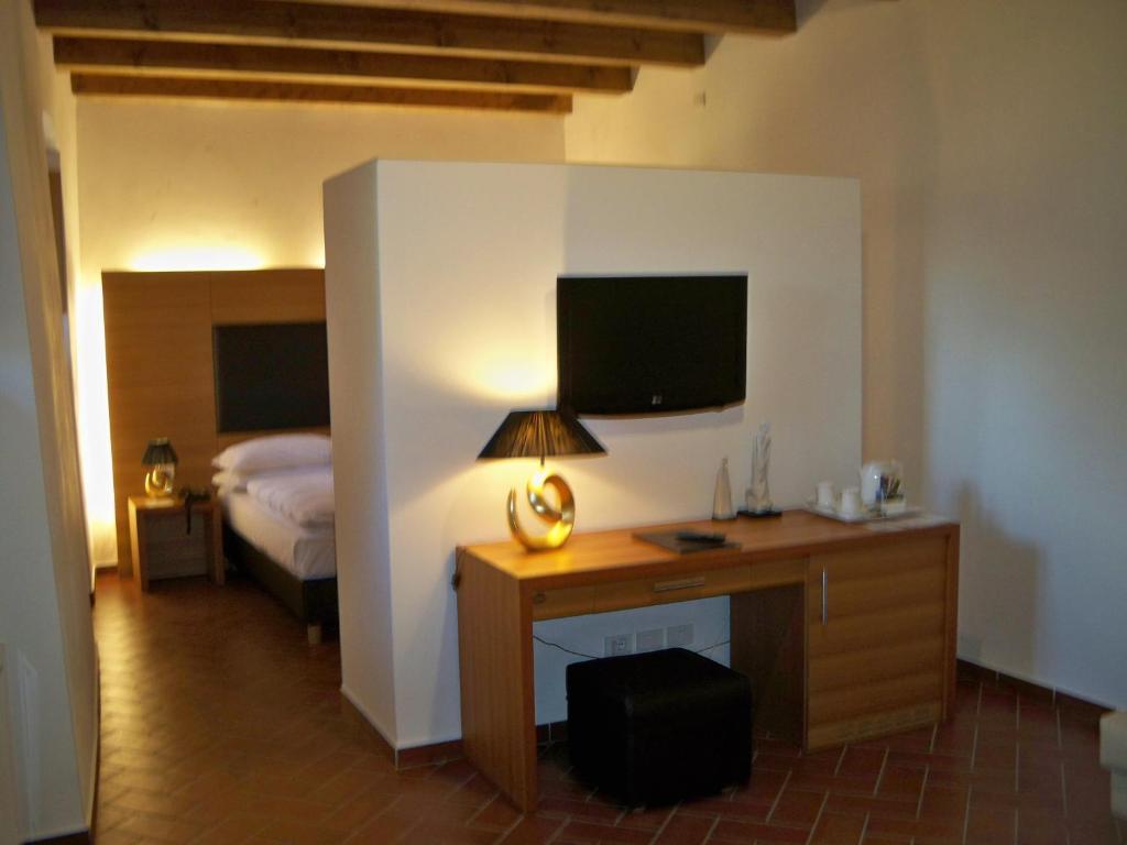 Relais Palazzo Lodron Hotel Rovereto  Room photo